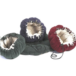 buttercup cuddle pet bed